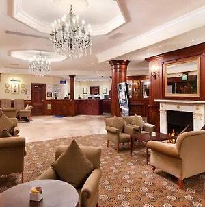 Отель Hilton Newbury Centre Interior photo