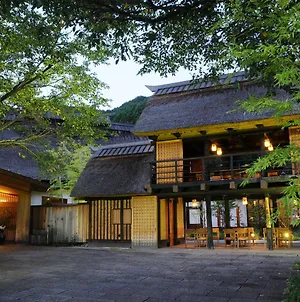 Отель Yutorian Kawaba Exterior photo