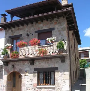 Гостевой дом Casa Rural El Sastre Навалено Exterior photo
